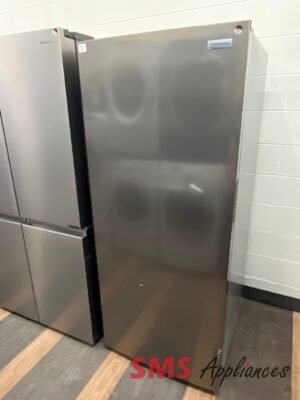 Open Box Freezers FFFU16F2VV Frigidaire - Image 1