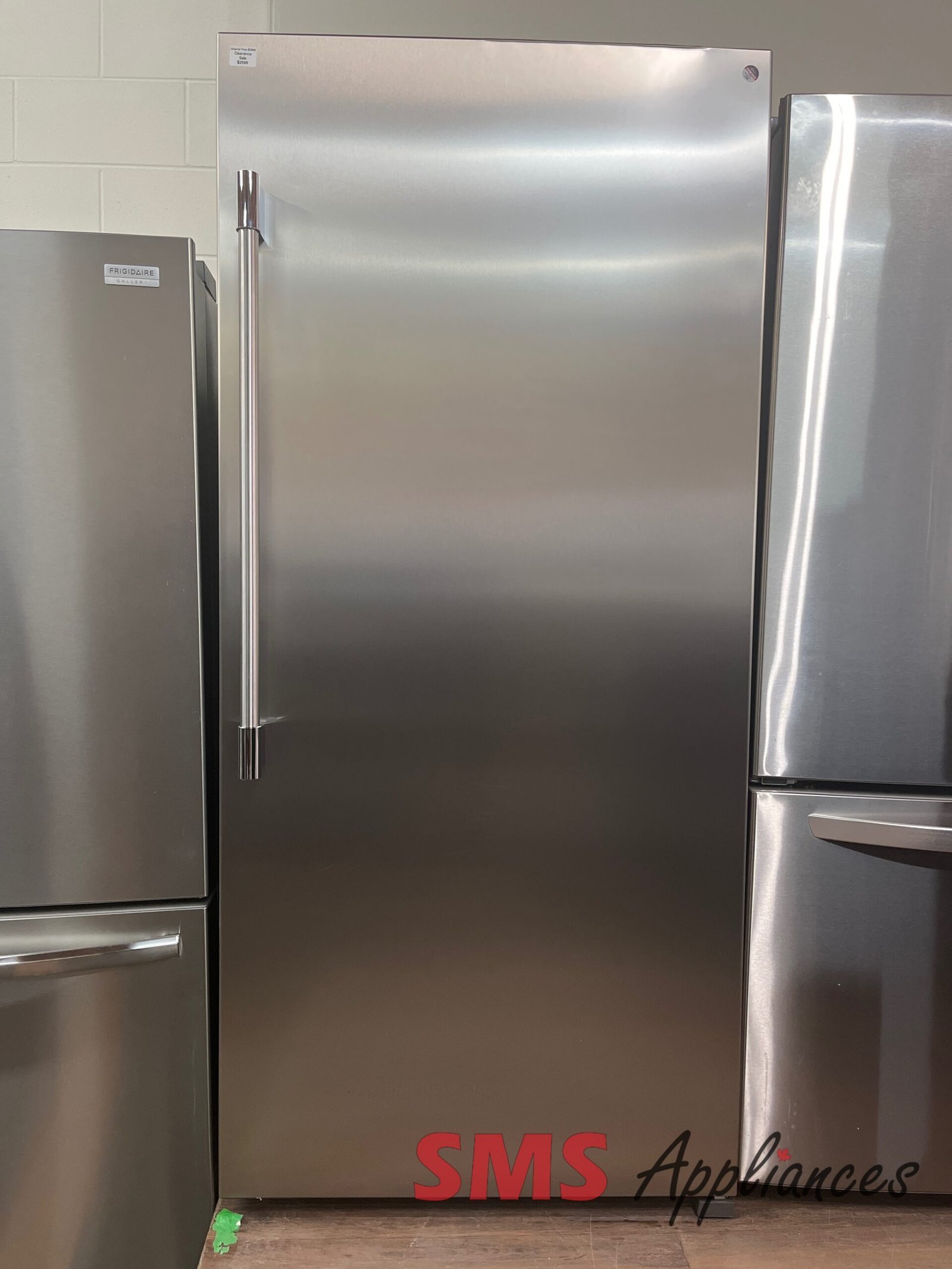 Open-Box-Fridges-FPRU19F8WFC-1-2-scaled-1.jpg Open Box Fridges FPRU19F8WFC Frigidaire - Image 1