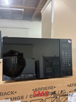 Open Box Microwaves EMW953-B-BLACK Frigidaire - Image 1